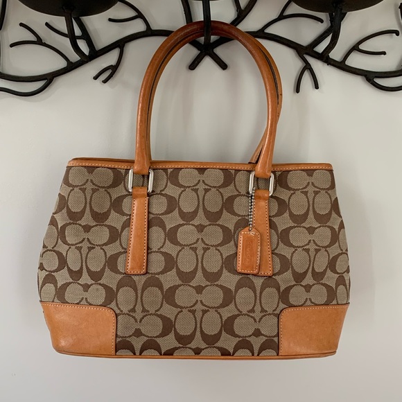 Coach Handbags - 💥Coach Signature Satchel
